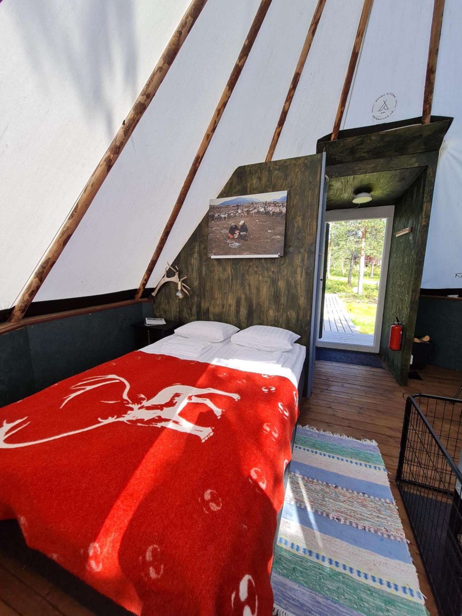 Reindeer Lodge Jukkasjärvi Exteriör bild