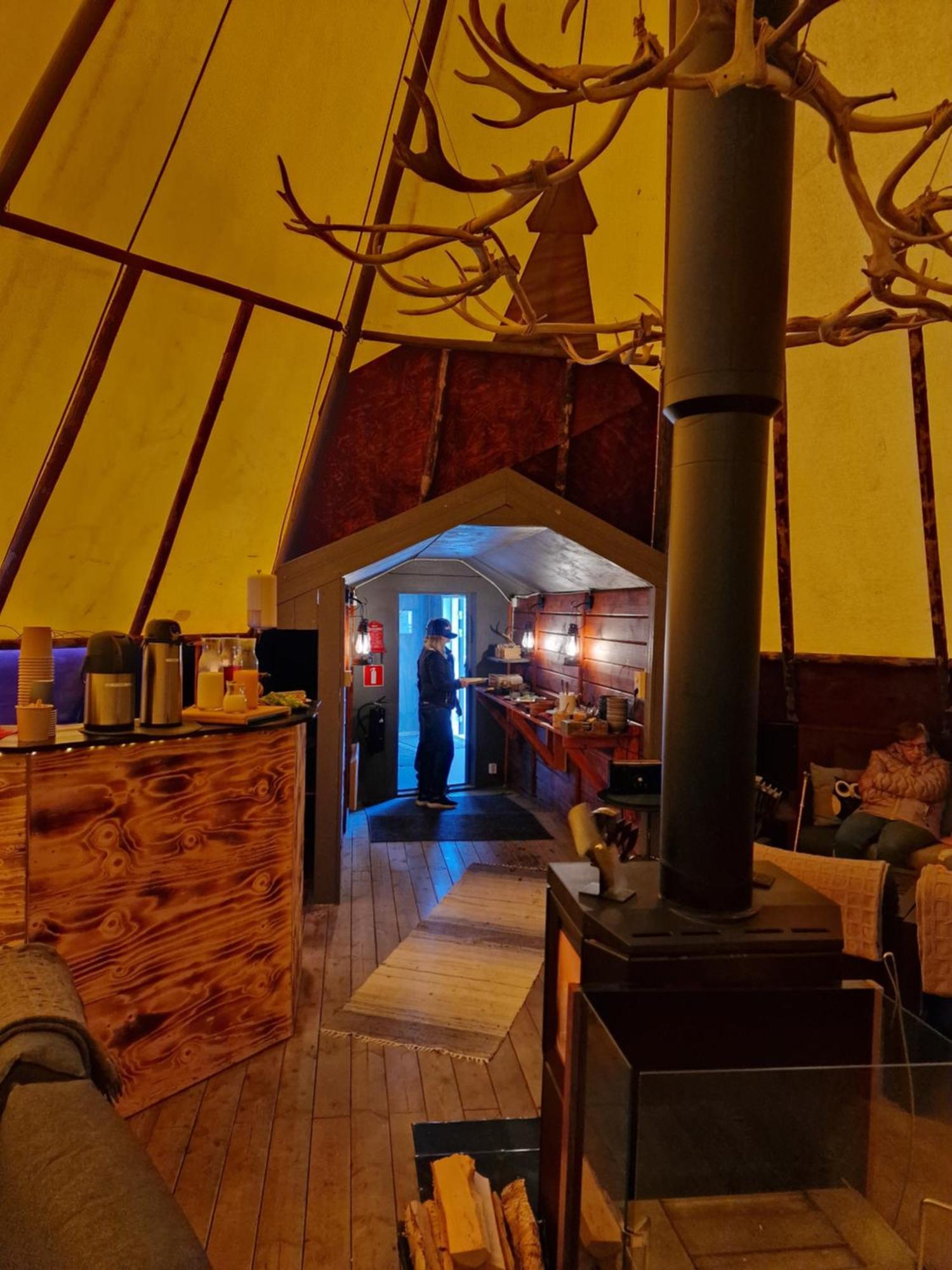 Reindeer Lodge Jukkasjärvi Exteriör bild