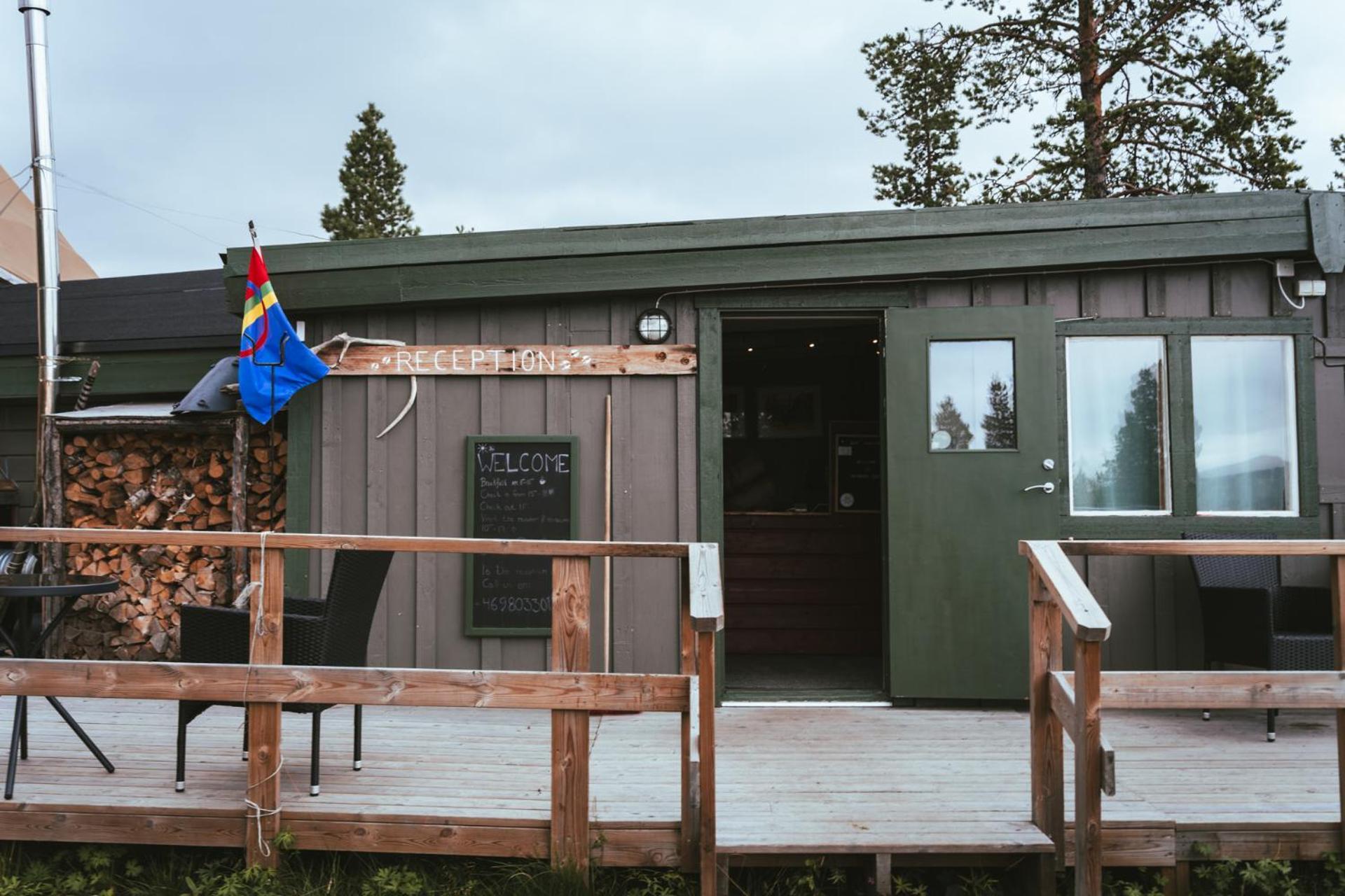 Reindeer Lodge Jukkasjärvi Exteriör bild